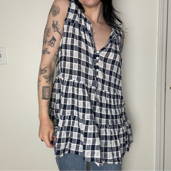 Pilcro by Anthropologie Navy and White Plaid Sleeveless Blouse Medium - Picture 1 of 4